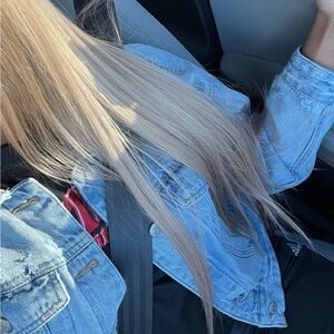 Meet your Posher, Montia